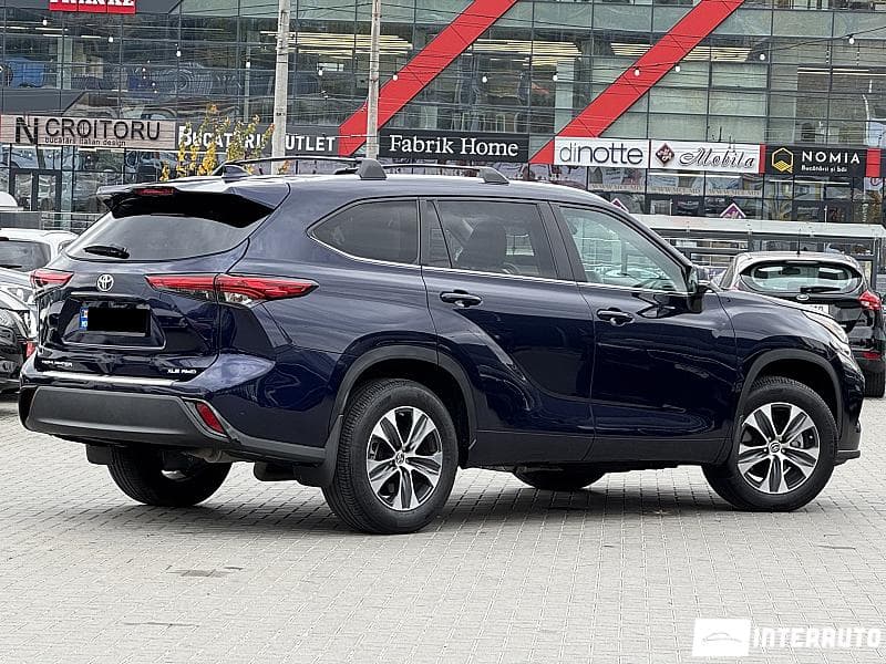 Toyota Highlander 2022 — Миниатюра 3