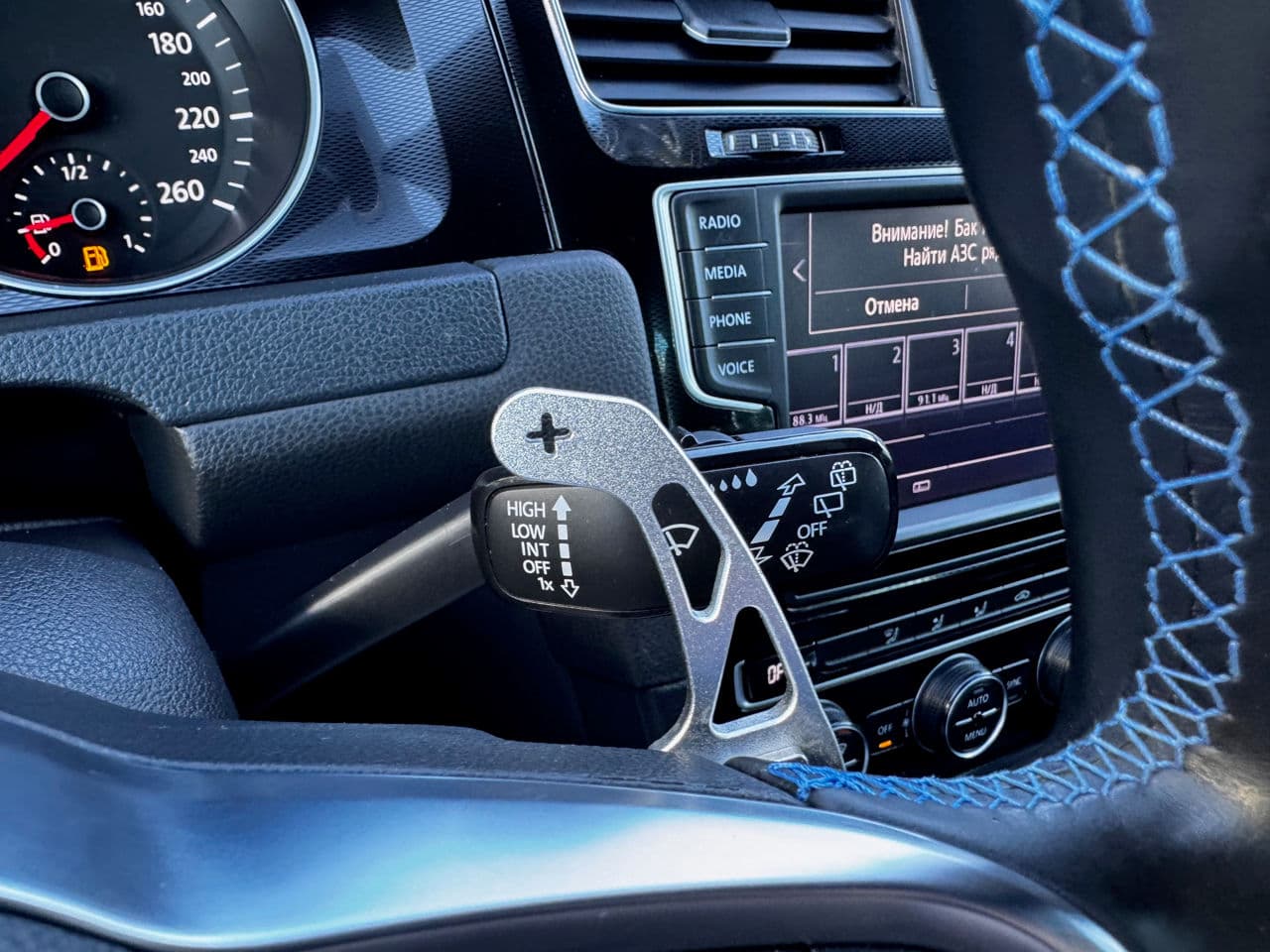 2015 Volkswagen Golf GTE — Miniatură 13