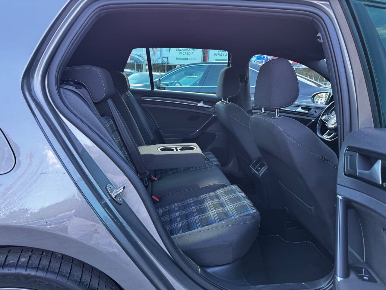 2015 Volkswagen Golf GTE — Miniatură 16