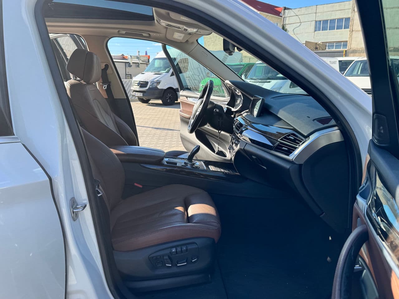 2016 BMW X5 4.0e — Miniatură 18