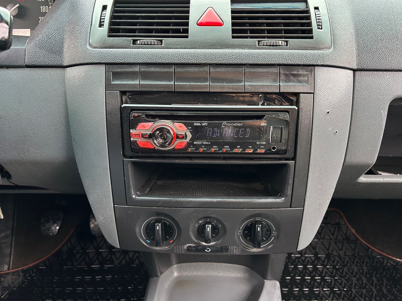 Skoda Fabia 2003 — Миниатюра 9