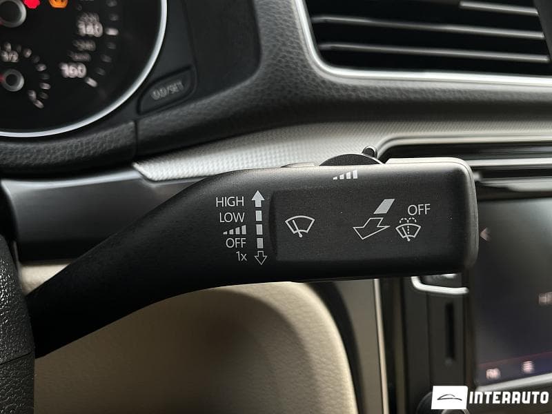 2017 Volkswagen Passat — Miniatură 13