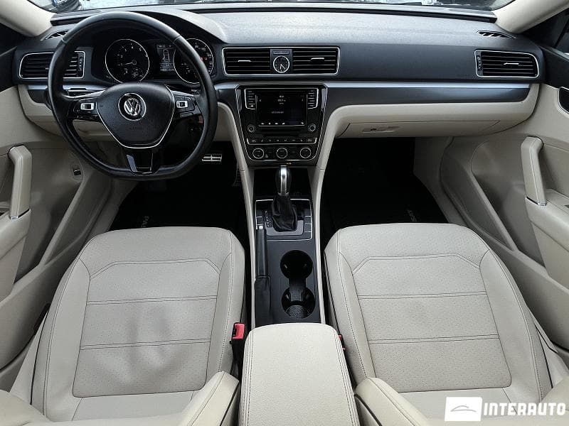 2017 Volkswagen Passat — Miniatură 8