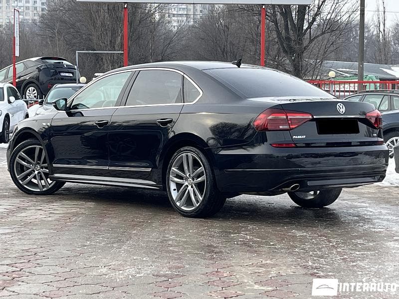 2017 Volkswagen Passat — Miniatură 3