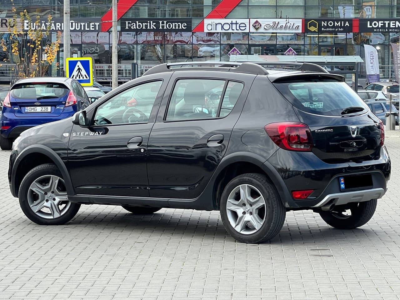 2017 Dacia Sandero Stepway — Miniatură 4