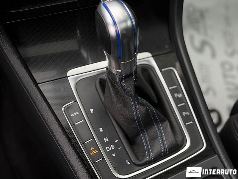 Volkswagen Golf GTE 2015 — Миниатюра 13