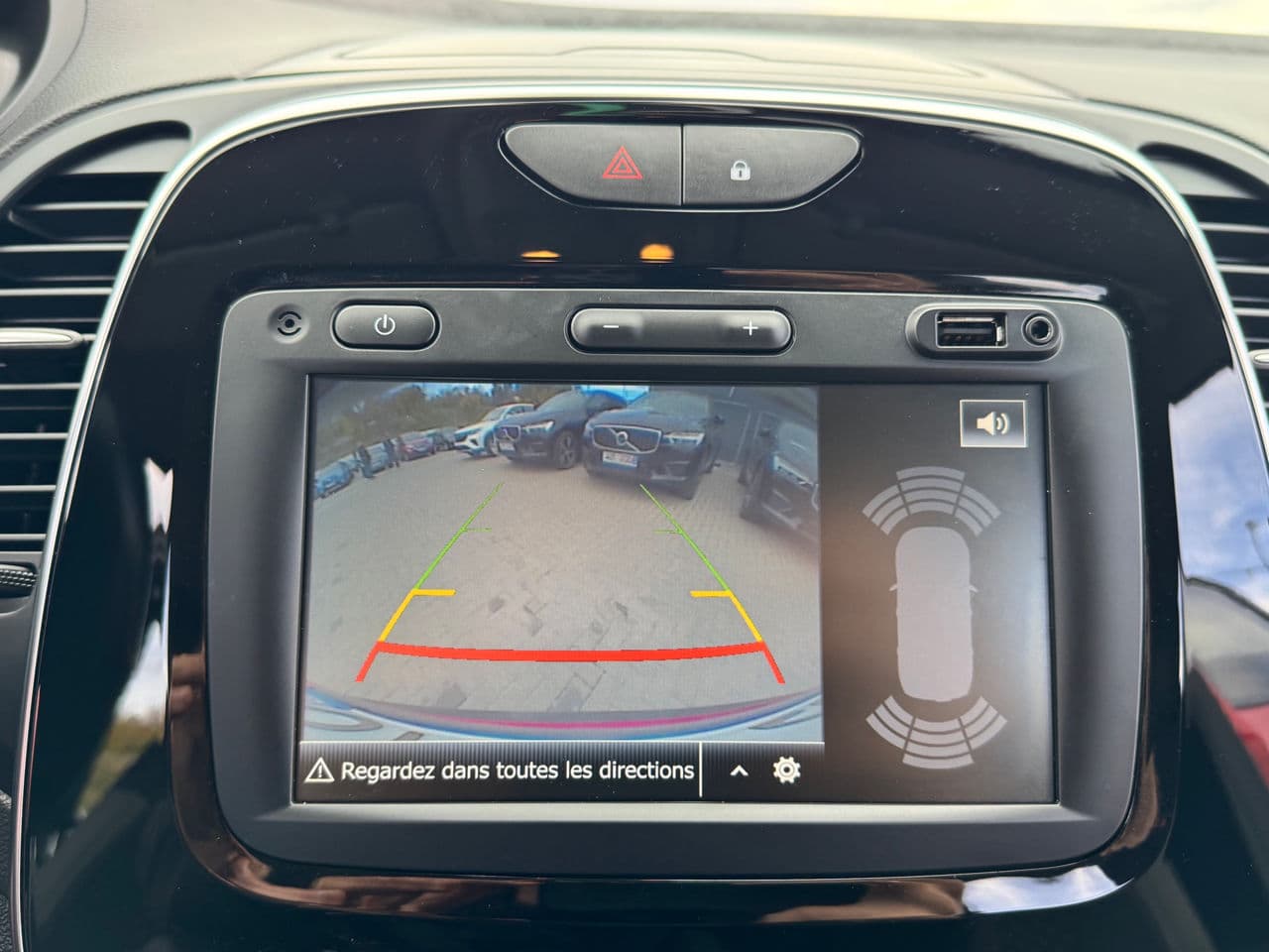 2019 Renault Captur — Miniatură 10