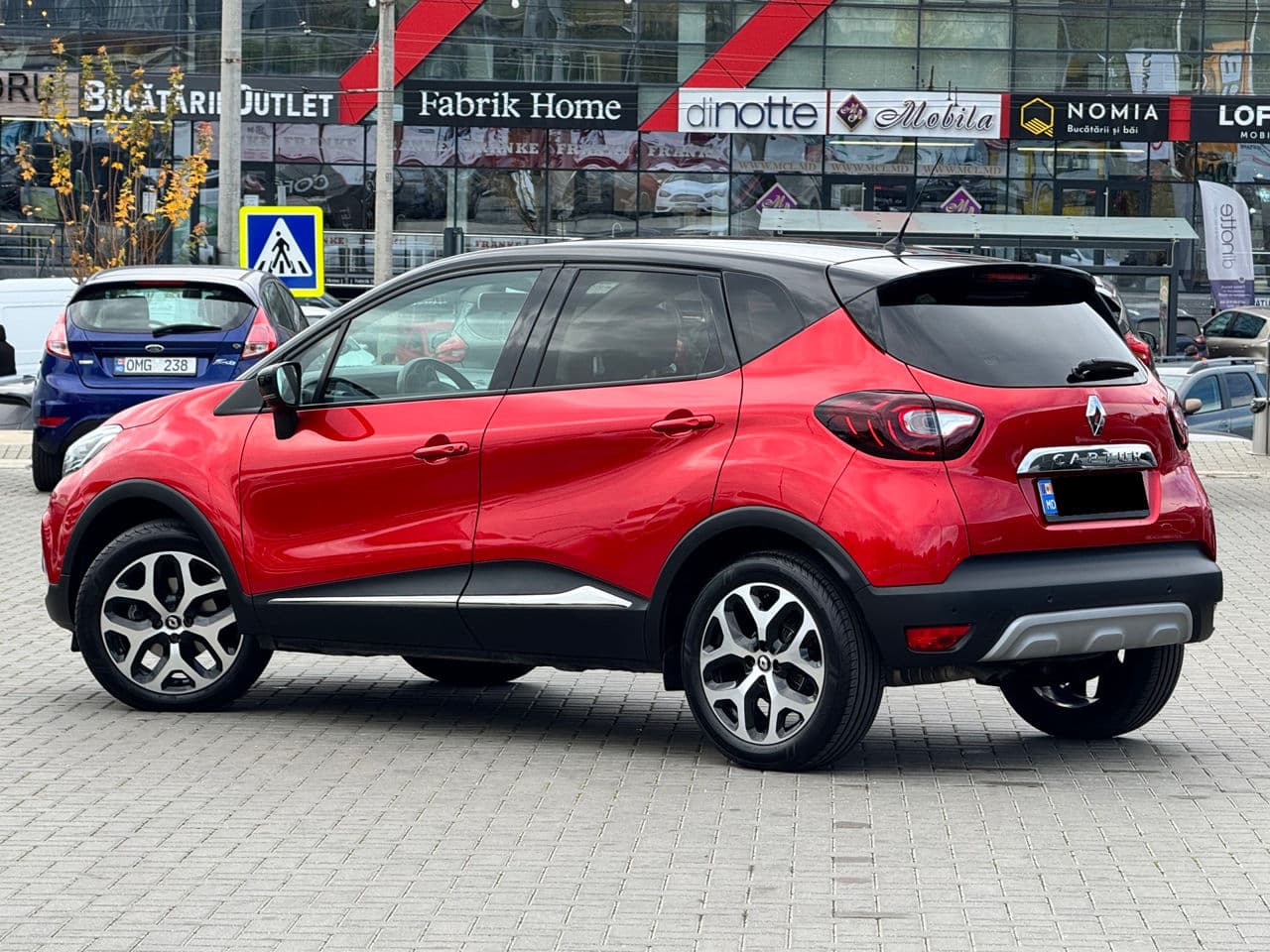 2019 Renault Captur — Miniatură 4