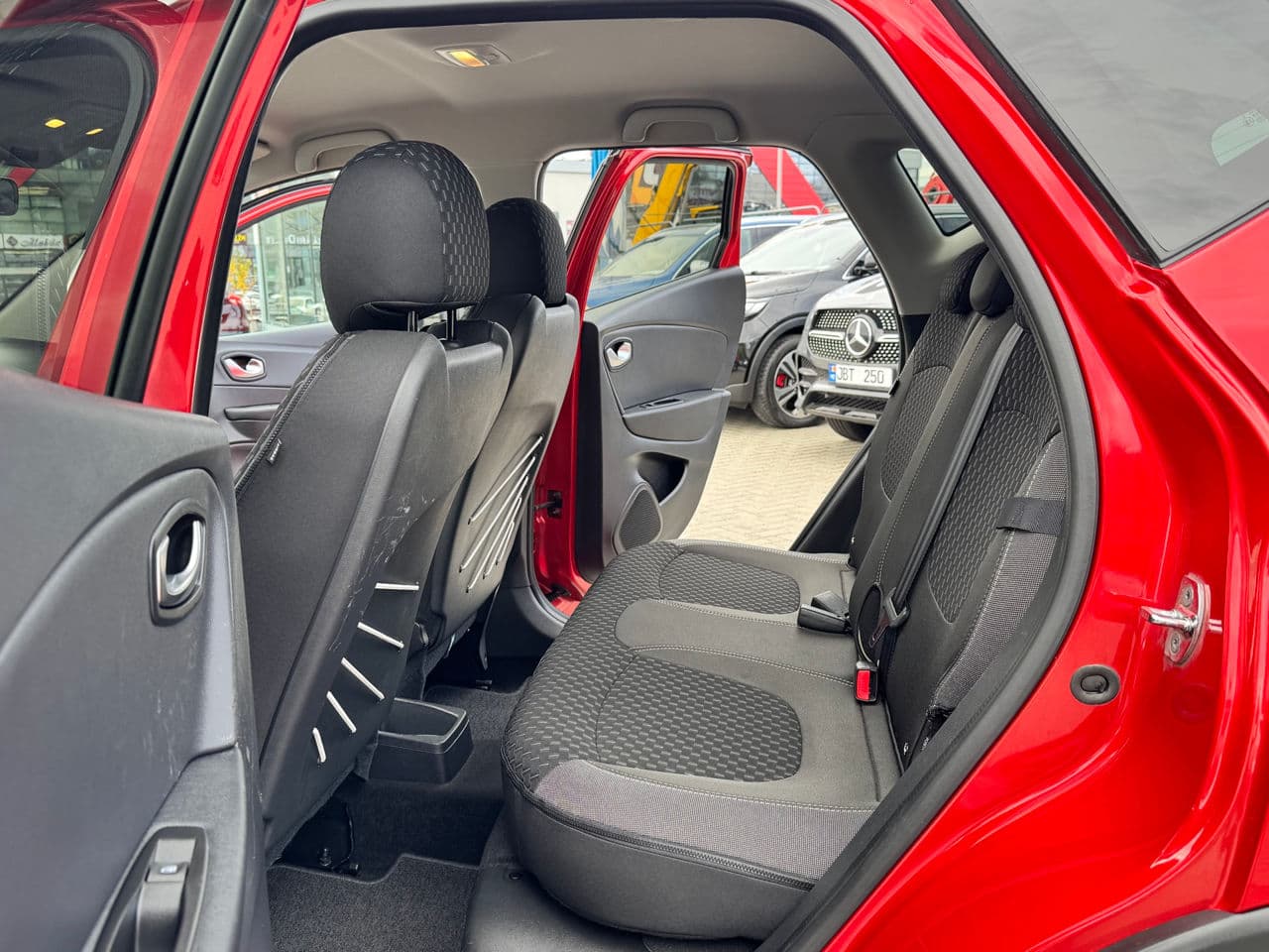 2019 Renault Captur — Miniatură 14