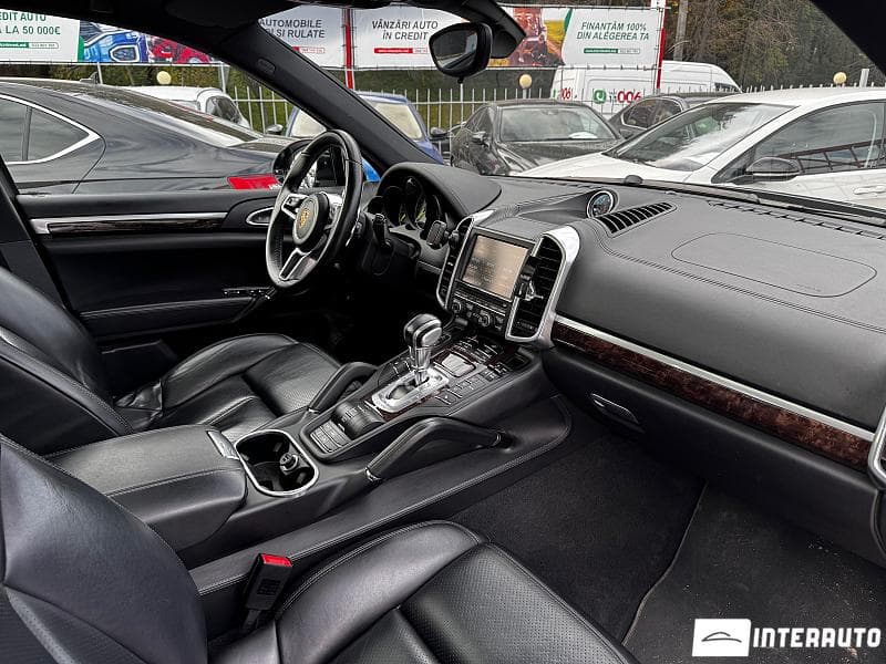 2015 Porsche Cayenne S Hybrid — Miniatură 6