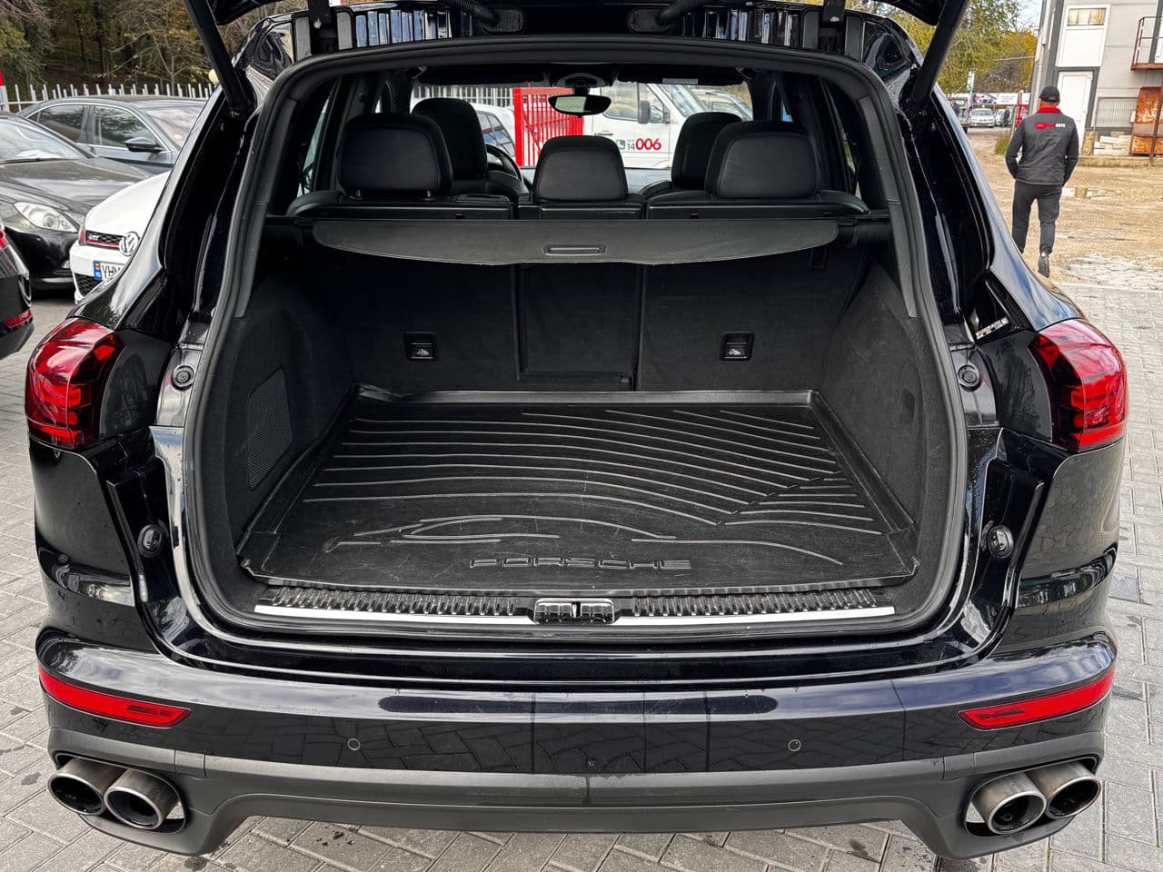 2015 Porsche Cayenne S Hybrid — Miniatură 21