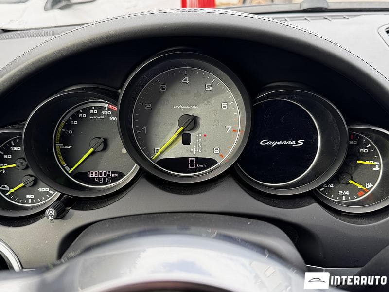 2015 Porsche Cayenne S Hybrid — Miniatură 9