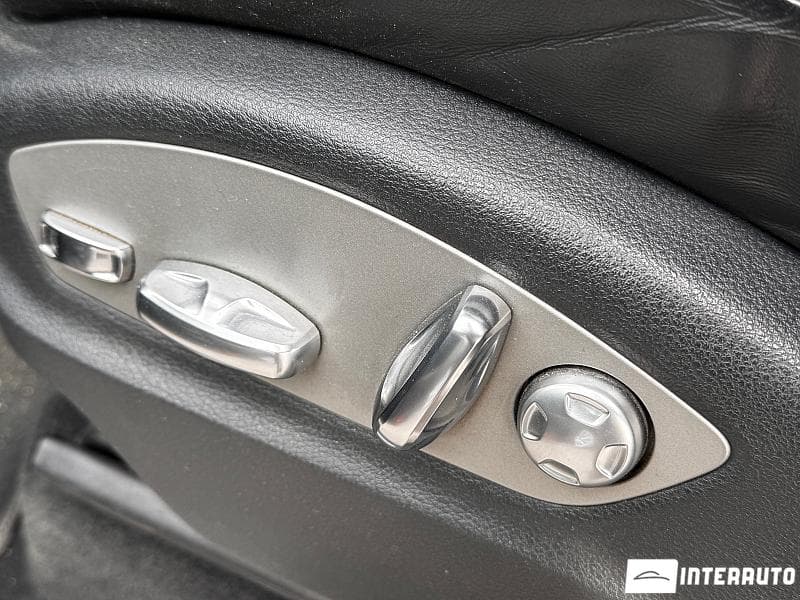 2015 Porsche Cayenne S Hybrid — Miniatură 16