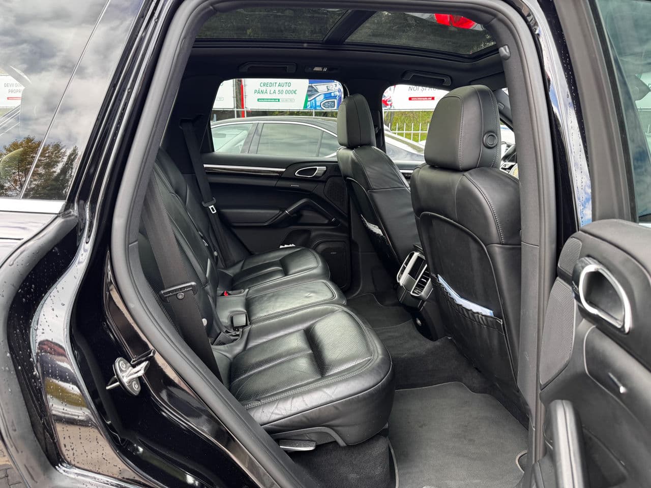 2015 Porsche Cayenne S Hybrid — Miniatură 18