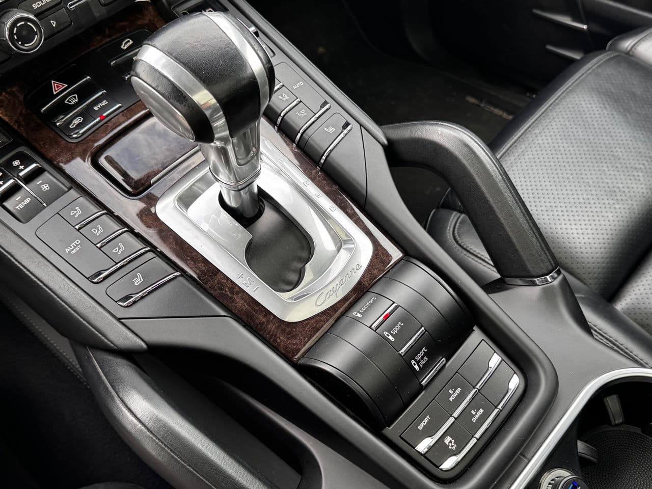 2015 Porsche Cayenne S Hybrid — Miniatură 12