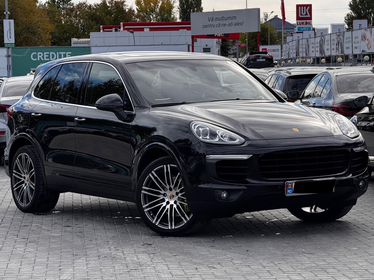2015 Porsche Cayenne S Hybrid — Miniatură 3