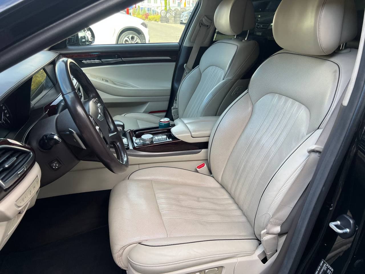 Hyundai Genesis 2018 — Миниатюра 7