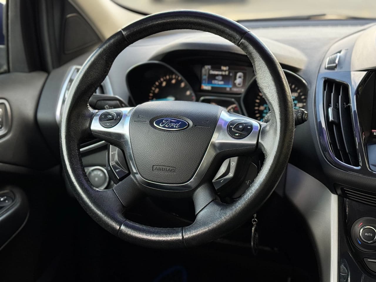 2013 Ford Escape — Miniatură 11