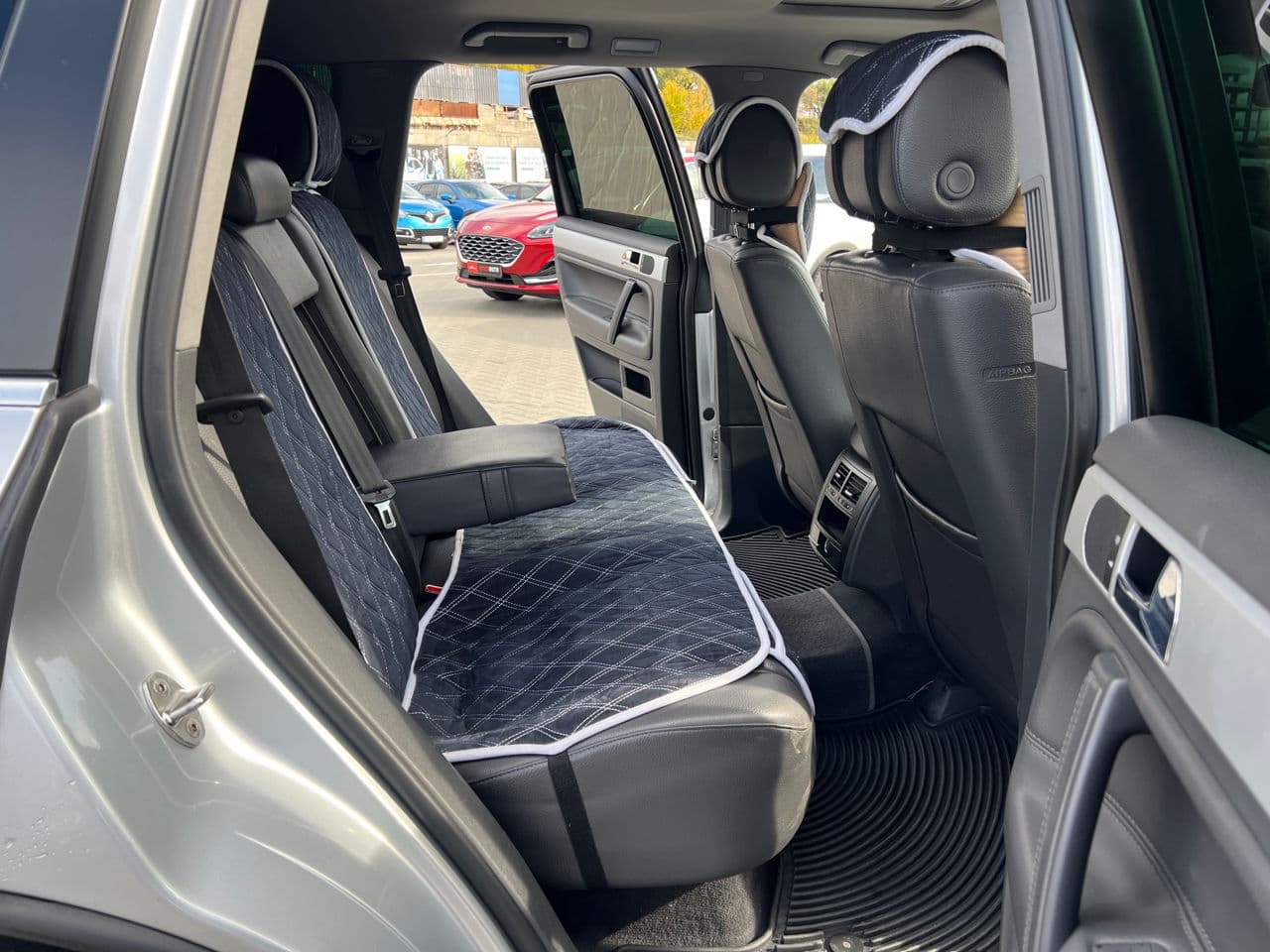 2008 Volkswagen Touareg — Miniatură 13