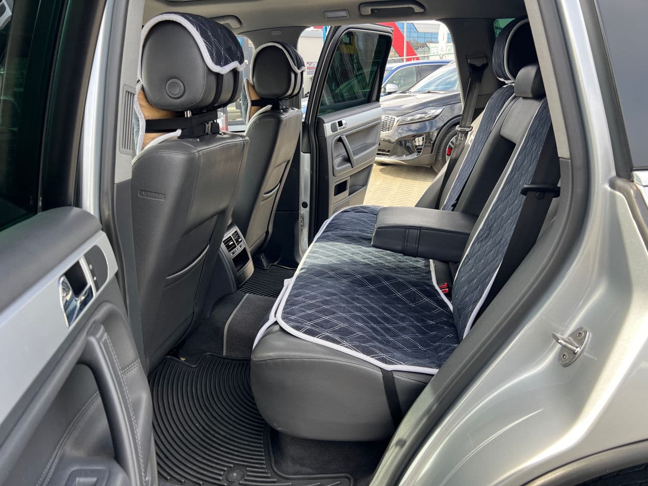 2008 Volkswagen Touareg — Miniatură 12