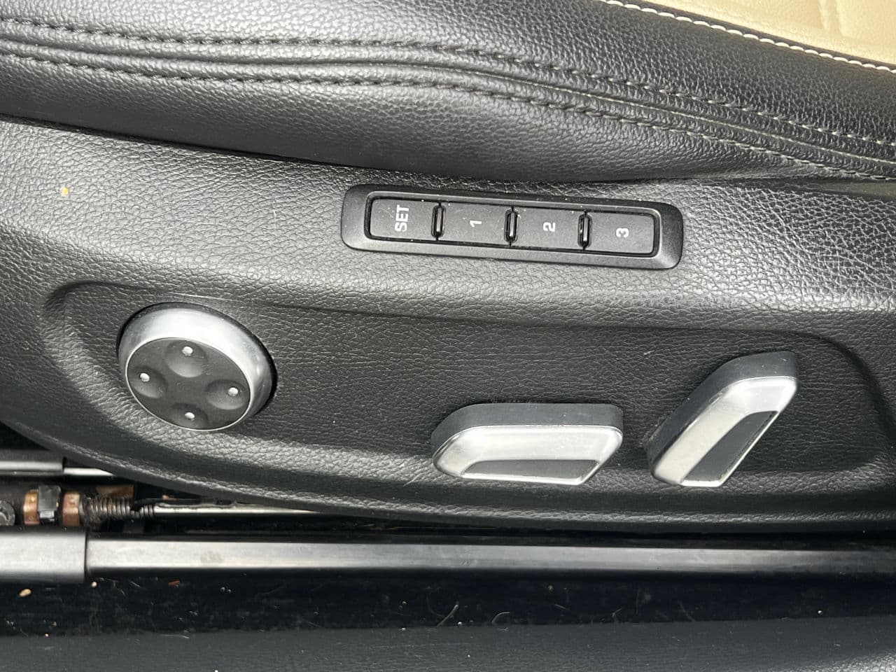 2009 Volkswagen Passat CC — Miniatură 14