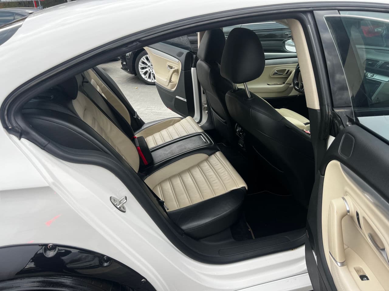 2009 Volkswagen Passat CC — Miniatură 16