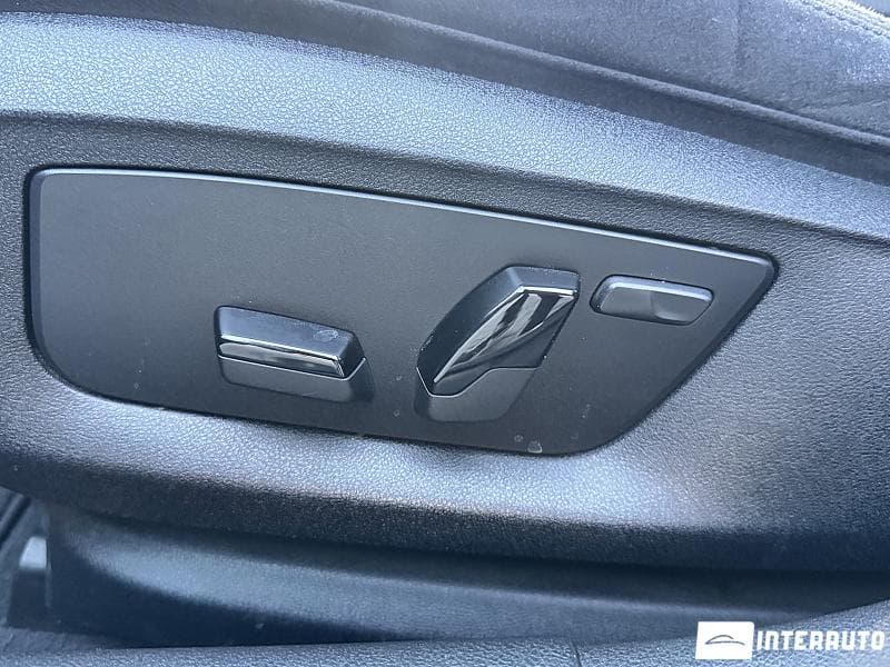 2017 BMW 520 — Miniatură 19