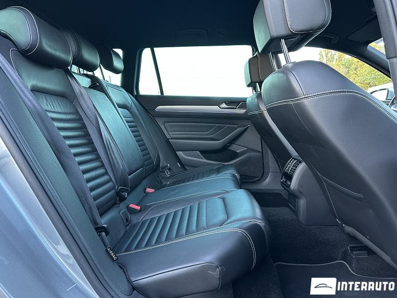 2021 Volkswagen Passat GTE — Miniatură 13