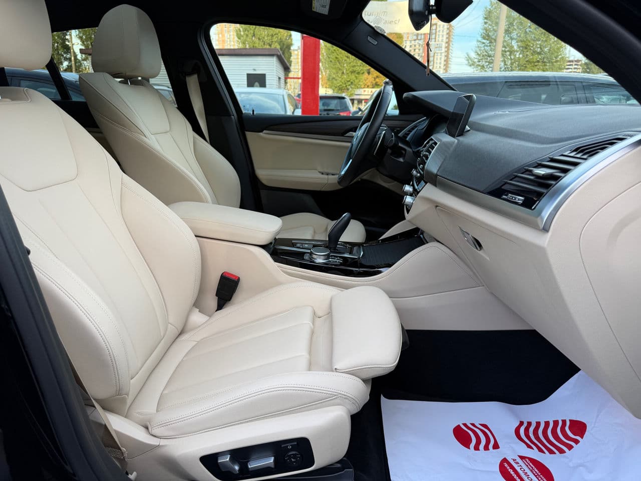 BMW X4 3.0i 2020 — Миниатюра 17