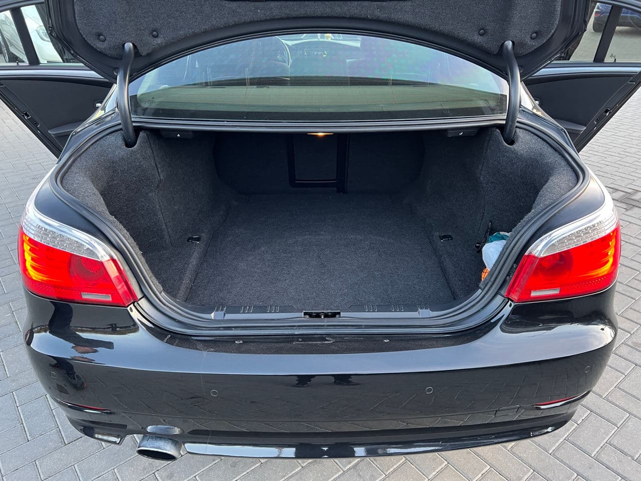 2009 BMW 520 — Miniatură 20
