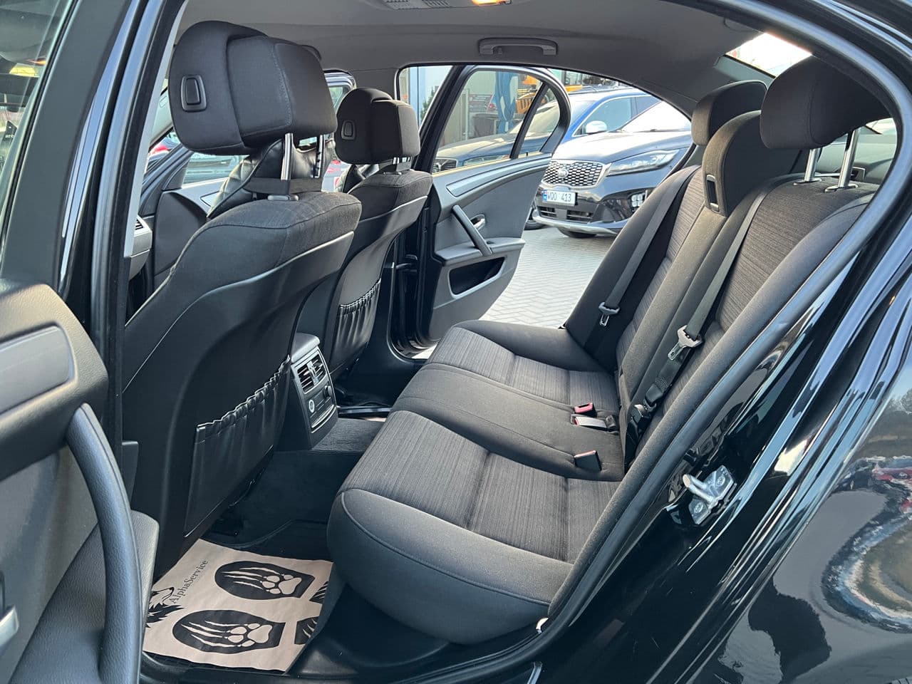2009 BMW 520 — Miniatură 13