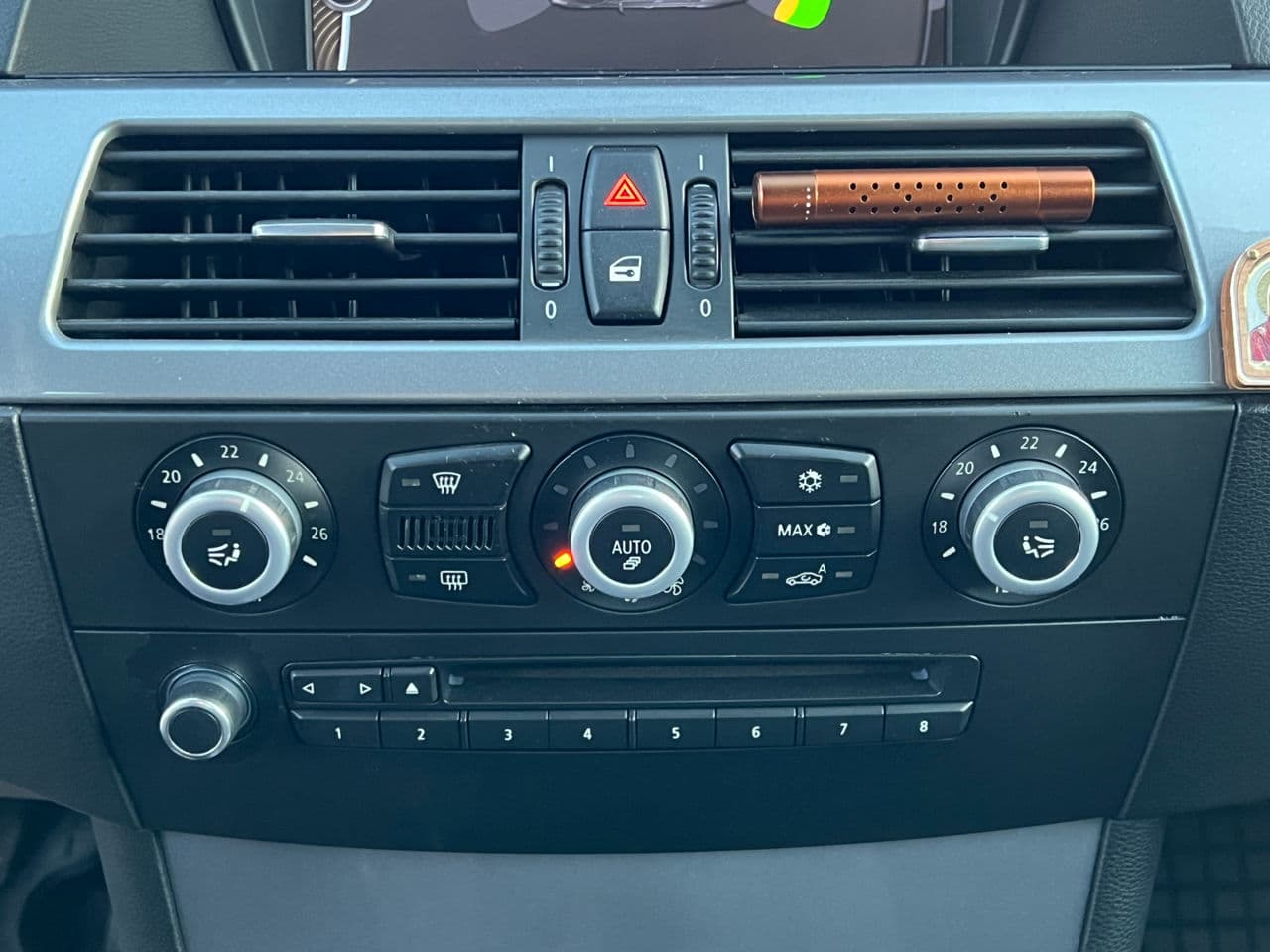 2009 BMW 520 — Miniatură 10