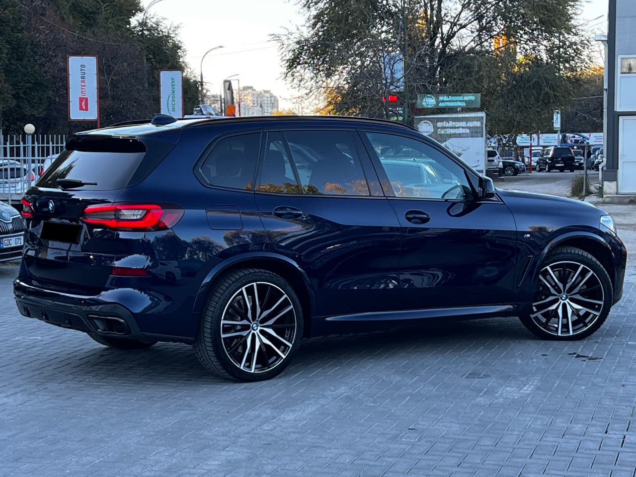 2021 BMW X5 4.5e — Miniatură 2