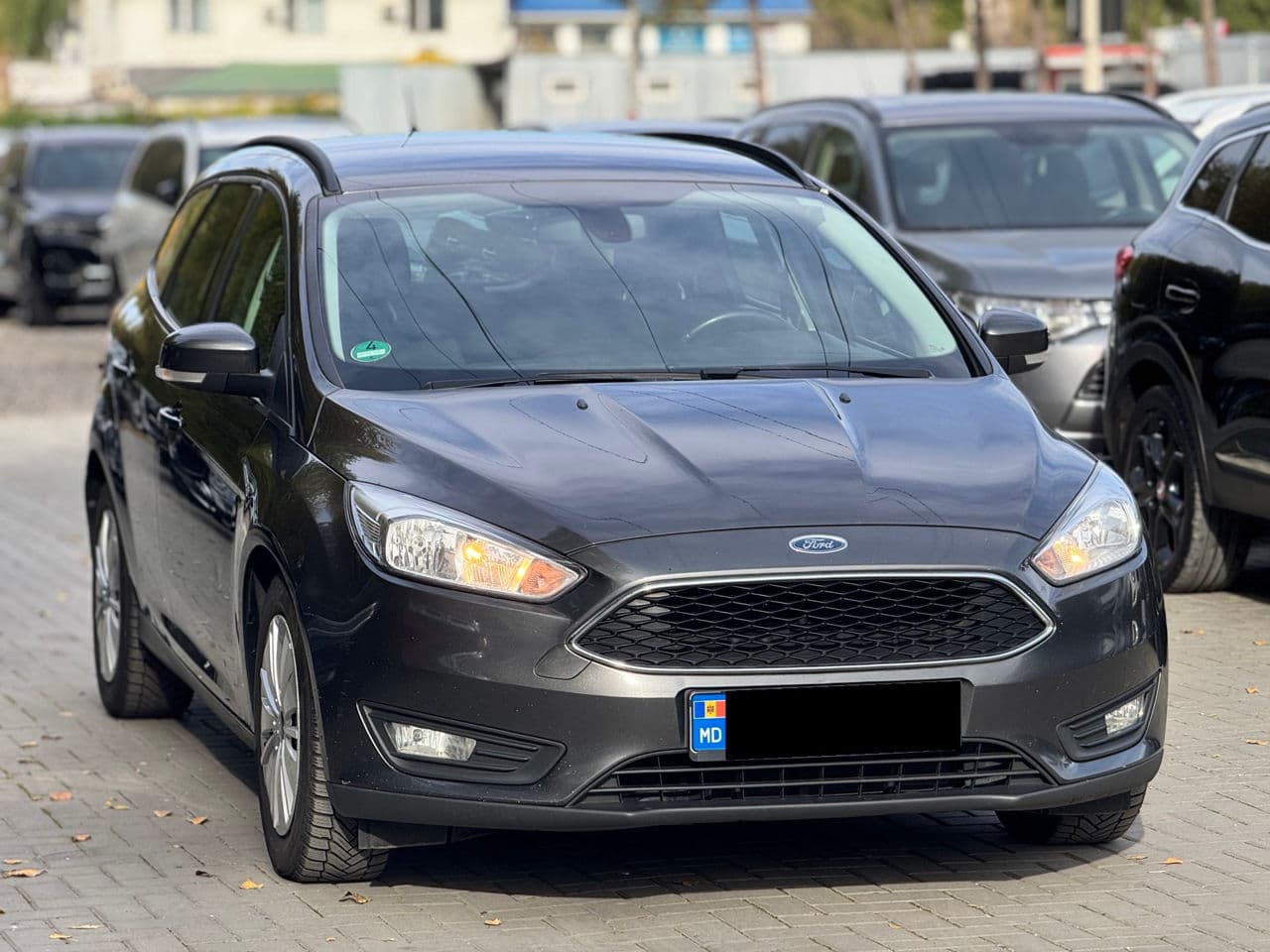 2016 Ford Focus — Miniatură 3