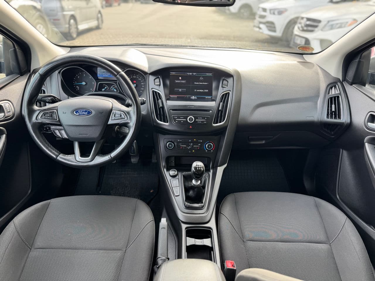 2016 Ford Focus — Miniatură 9