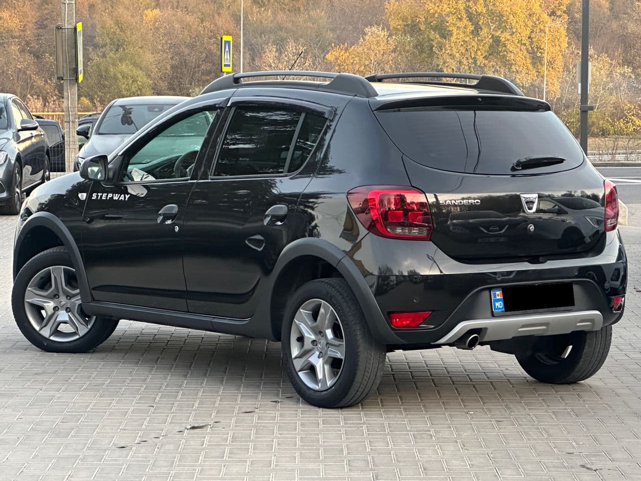 2017 Dacia Sandero Stepway — Miniatură 4