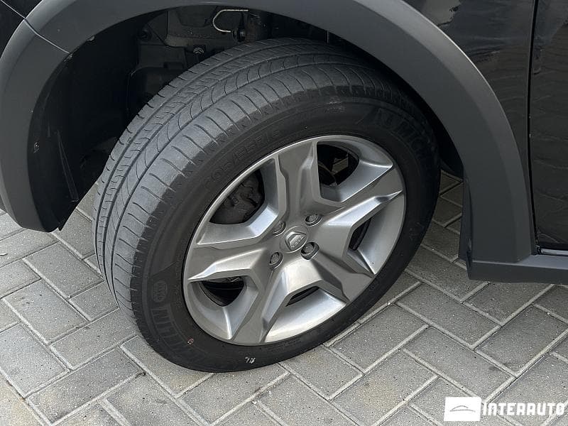 2017 Dacia Sandero Stepway — Miniatură 18