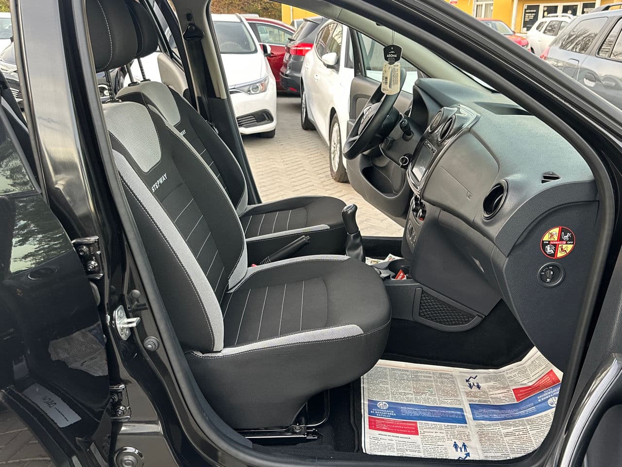 2017 Dacia Sandero Stepway — Miniatură 15