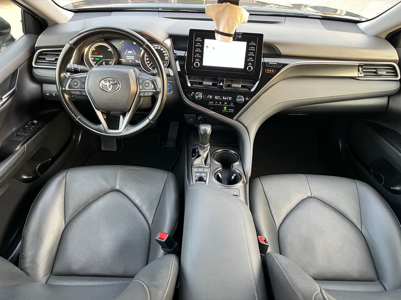 Toyota Camry 2022 — Миниатюра 7