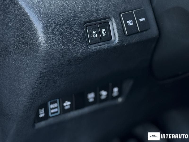 2018 Suzuki Solio — Miniatură 8