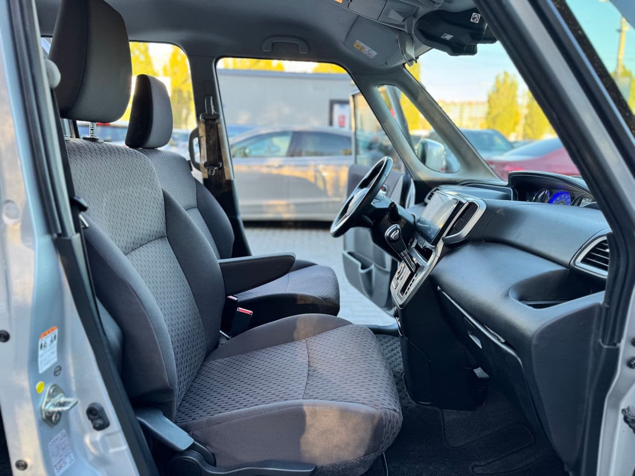 2018 Suzuki Solio — Miniatură 16