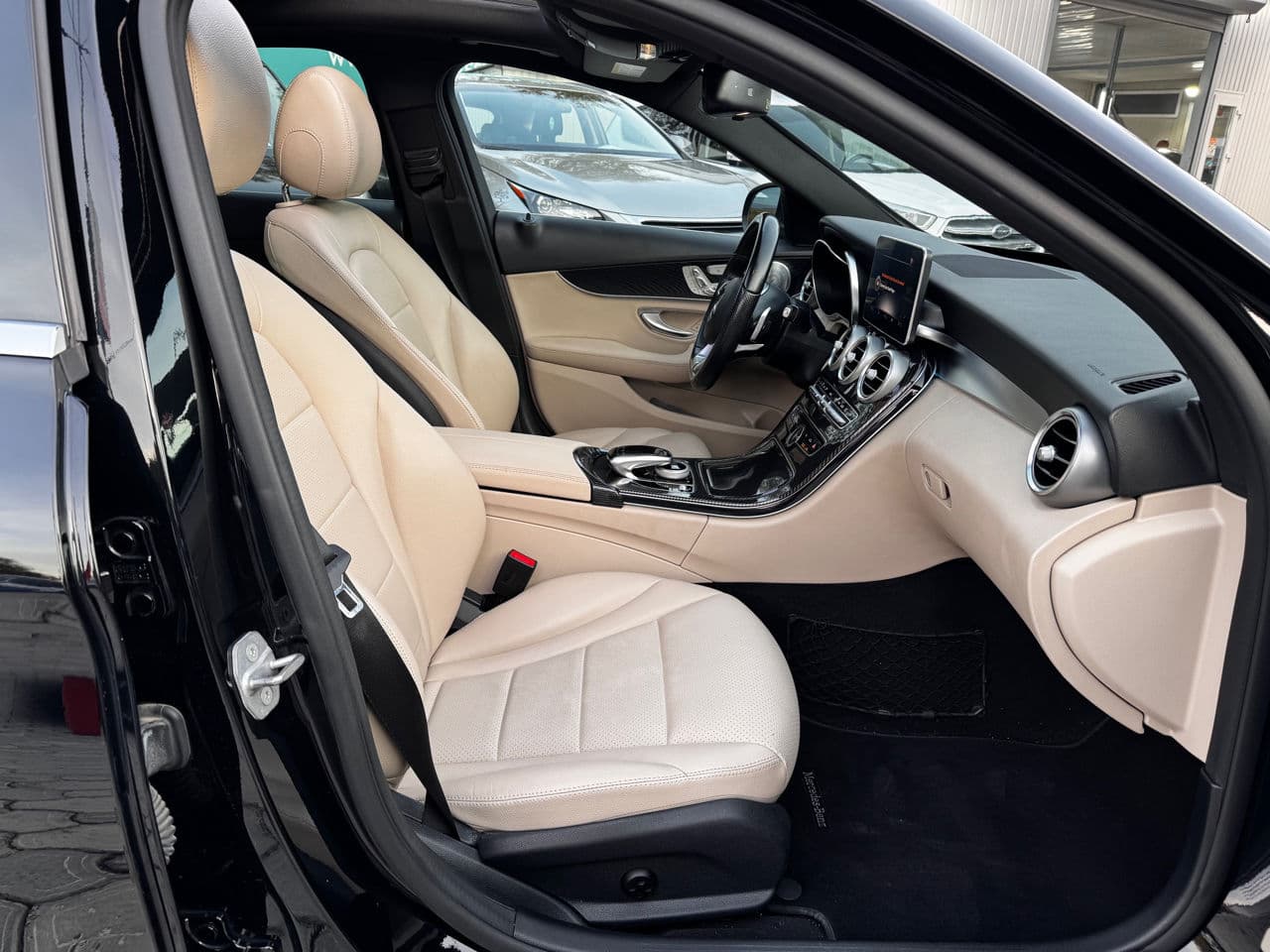 2016 Mercedes C 300 — Miniatură 14