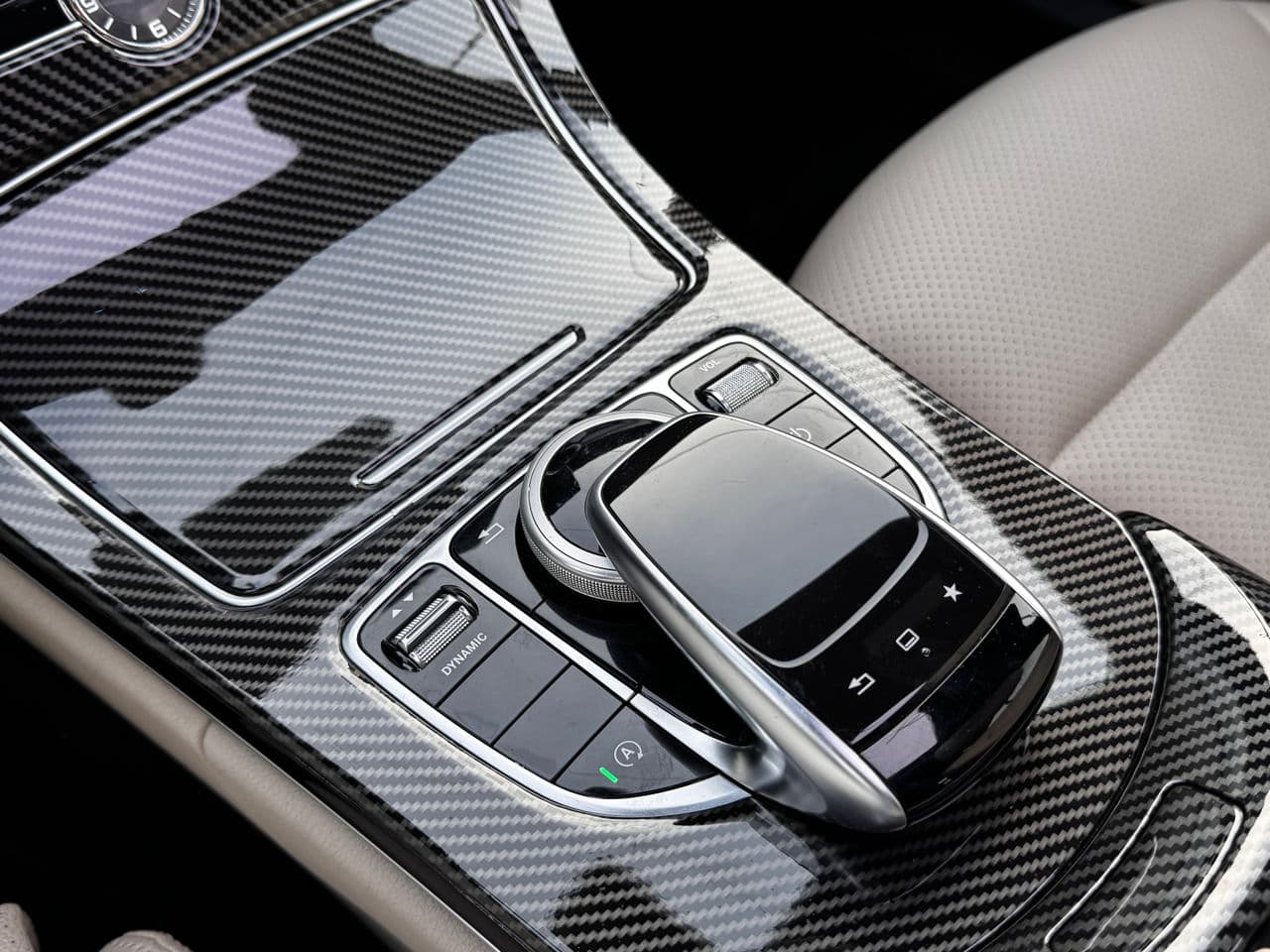 2016 Mercedes C 300 — Miniatură 12
