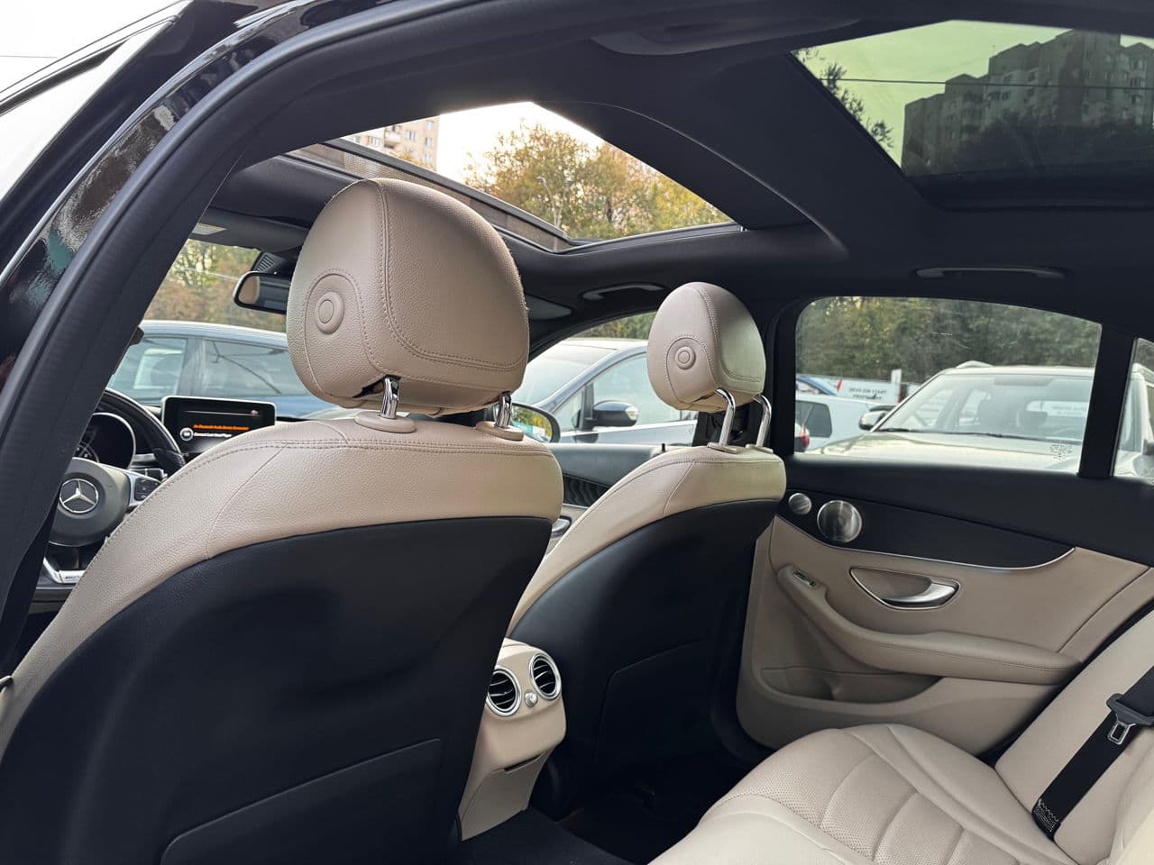 2016 Mercedes C 300 — Miniatură 15