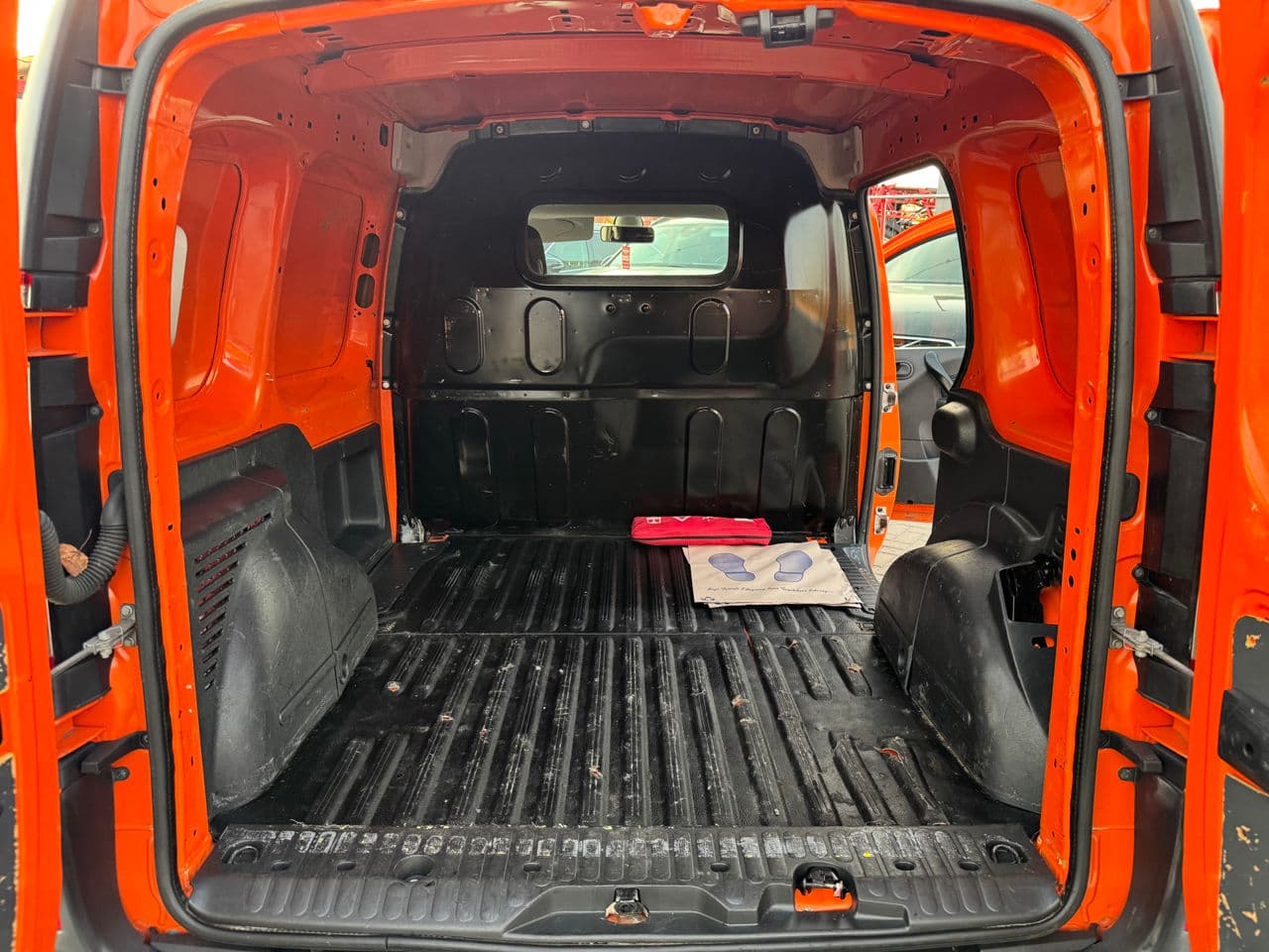 2014 Renault Kangoo — Miniatură 15