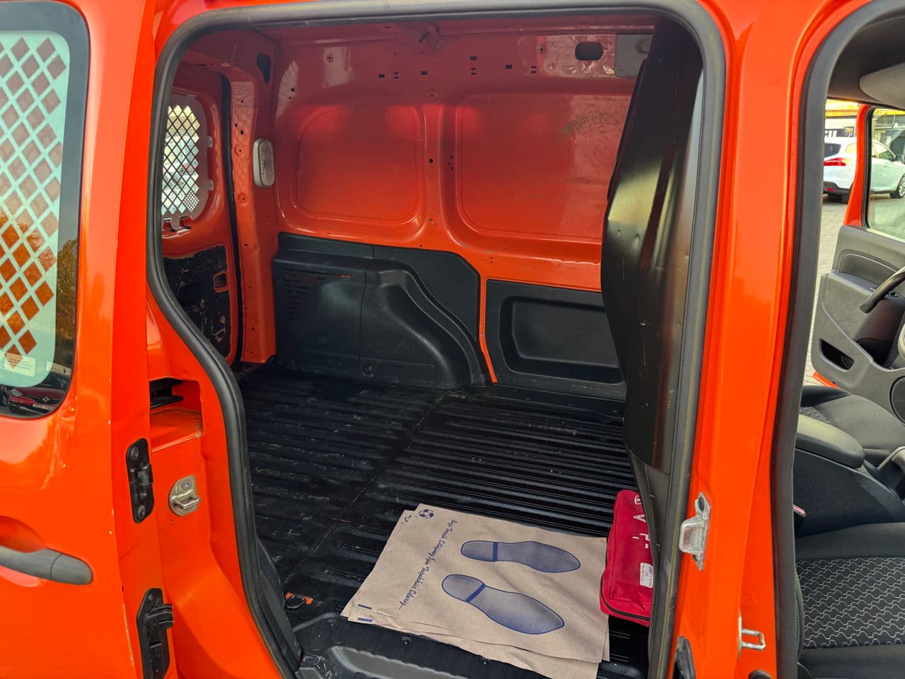 2014 Renault Kangoo — Miniatură 14