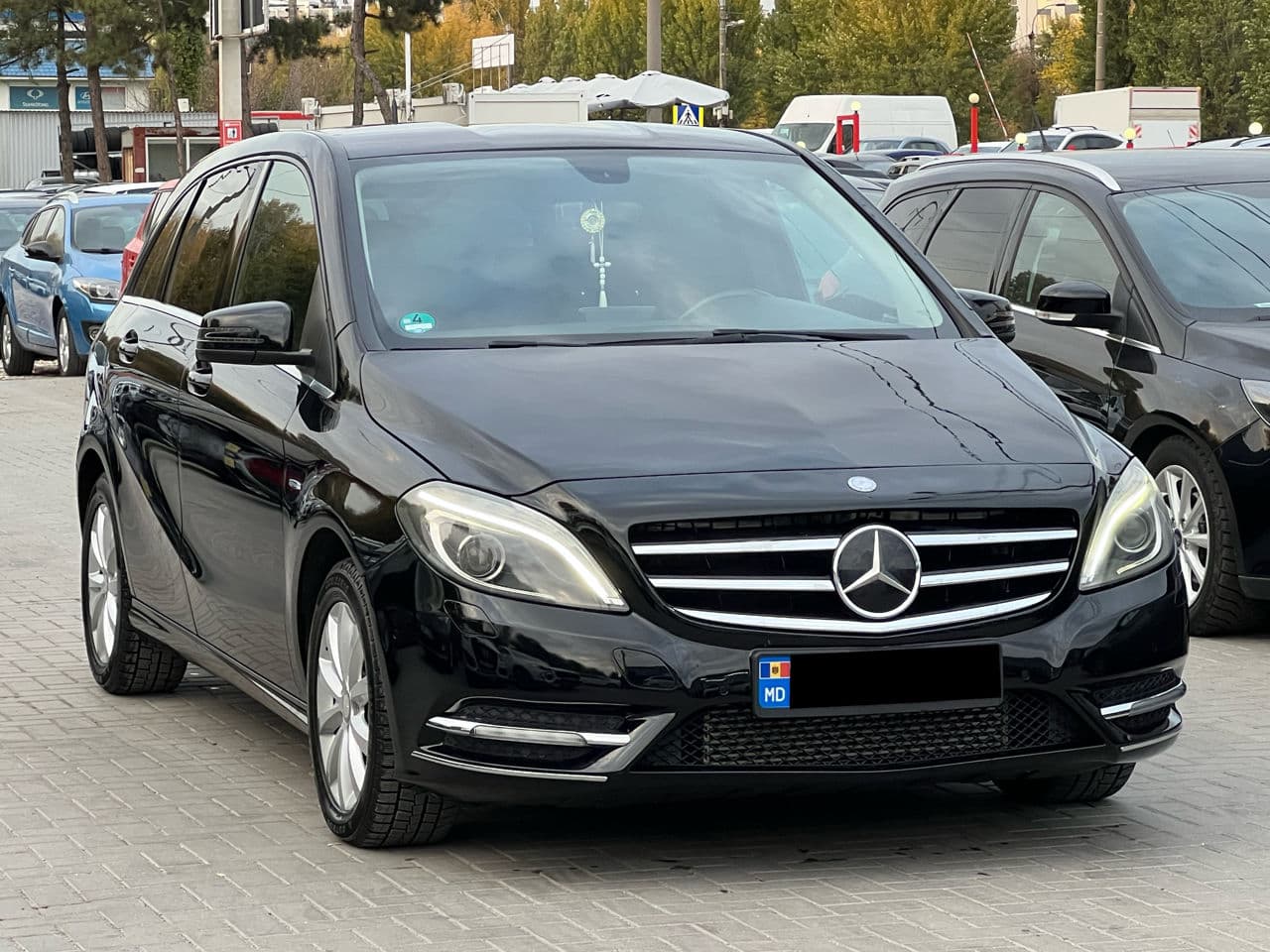2014 Mercedes B 180 — Miniatură 3