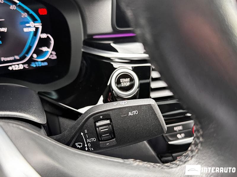 2022 BMW 520e — Miniatură 16