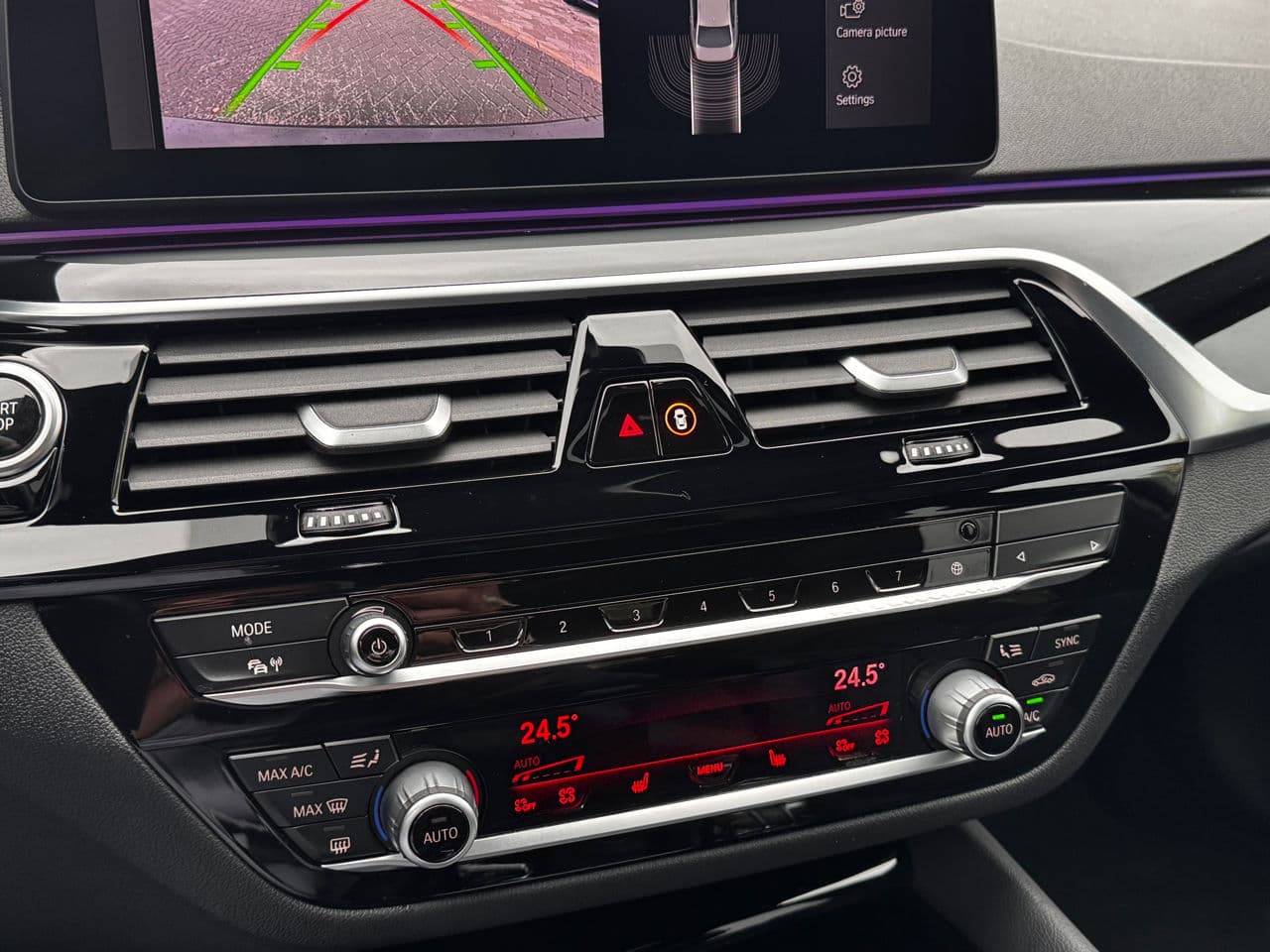 2022 BMW 520e — Miniatură 15