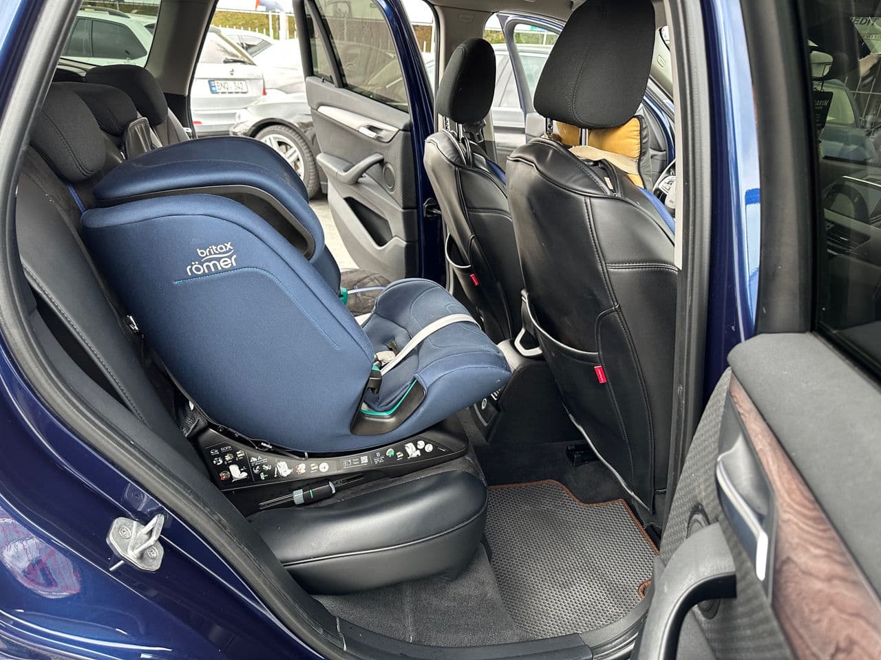 BMW X1 1.8D 2017 — Миниатюра 16